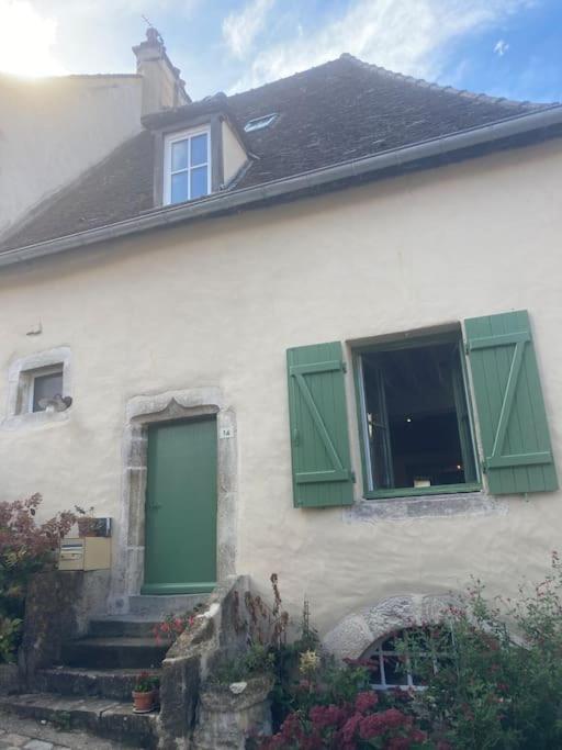 Villa Grande Maison A Semur En Plein Coeur Historique Exterior foto
